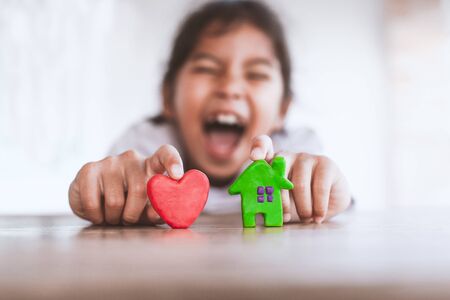 How to ensure smooth claim settlement of your child’s insurance policy in India?